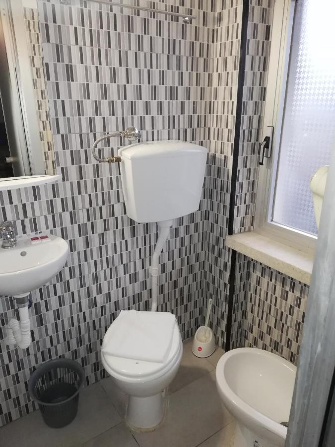 Hotel One Via Roma, 82 Altopascio Zewnętrze zdjęcie
