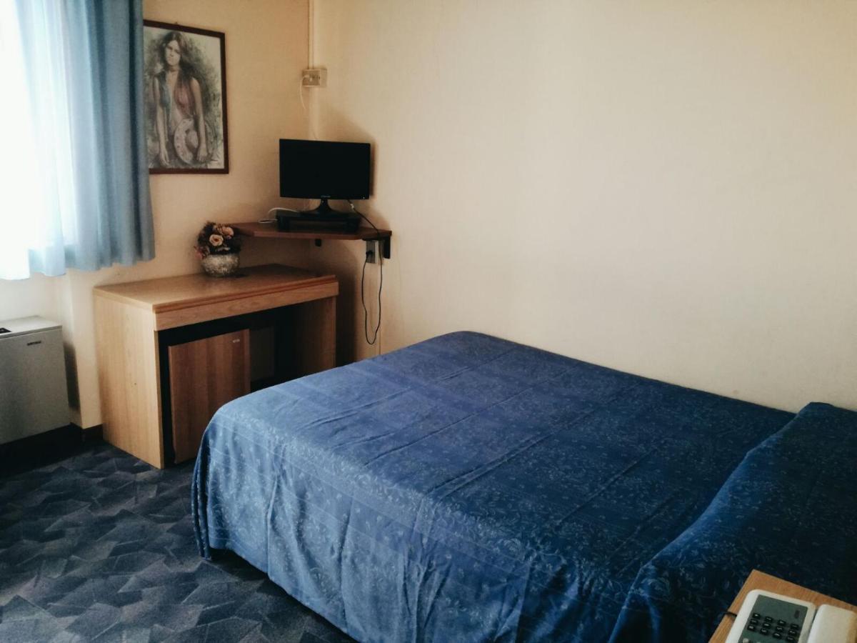 Hotel One Via Roma, 82 Altopascio Zewnętrze zdjęcie